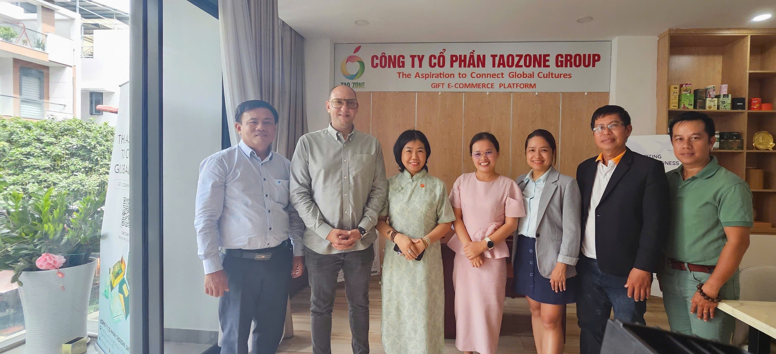 Taozone Group chào đón đoàn doanh nghiệp Team KCN Miền Tây – Kết nối để vươn xa! 